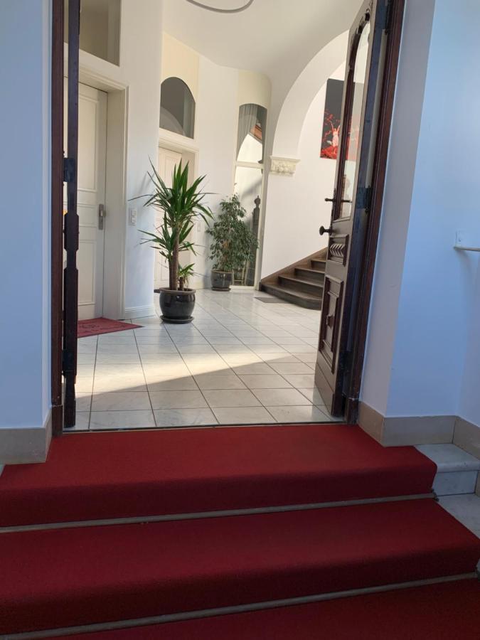 Business Briller Viertel Apartment